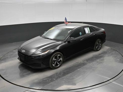Certified 2023 Hyundai Elantra SEL w/ Convenience Package FWD image 26
