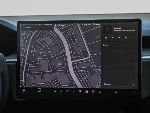 Used 2023 Tesla Model X AWD/4WD image 14