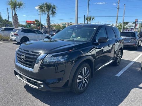 Used 2022 Nissan Pathfinder Platinum w/ Cargo Package image 1