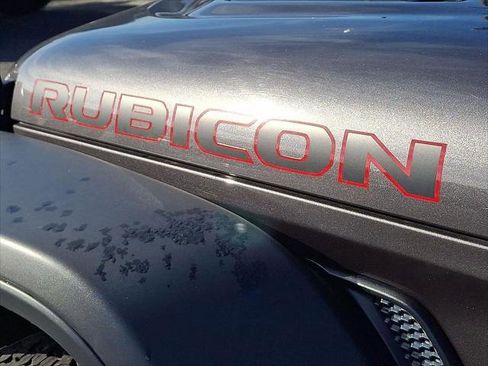 Certified 2024 Jeep Wrangler Unlimited Rubicon image 31