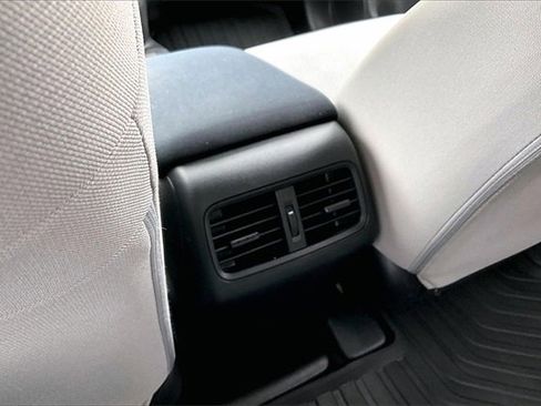 Used 2016 Honda CR-V SE image 10