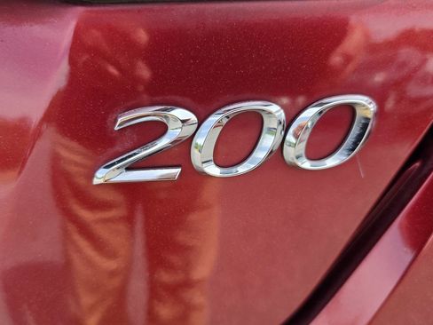 Used 2012 Chrysler 200 Limited FWD image 19
