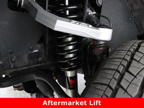 Used 2023 Toyota Tacoma TRD Sport image 12