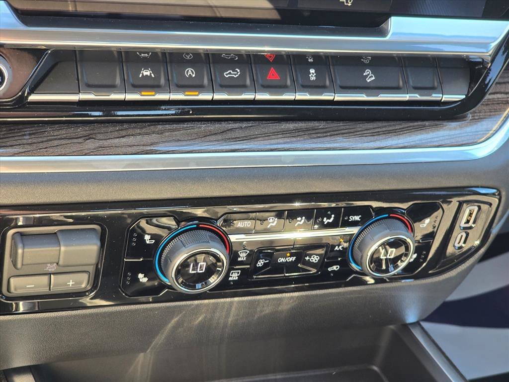 New 2026 Chevrolet Silverado 1500 RST AWD/4WD image 16