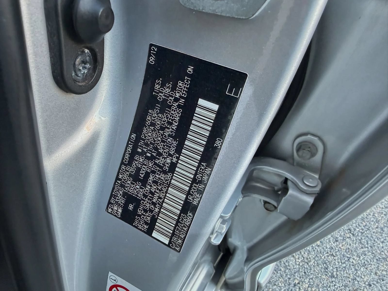 Used 2013 Toyota Land Cruiser AWD/4WD image 96