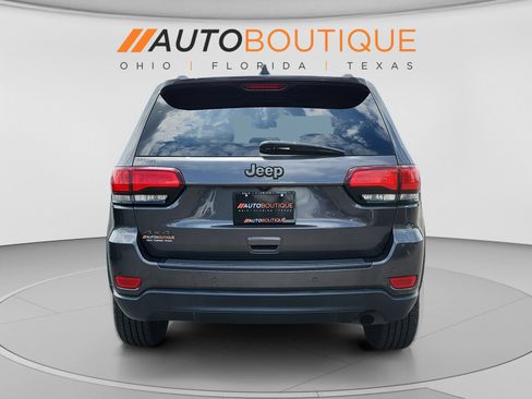 Used 2016 Jeep Grand Cherokee Laredo 75th Anniversary AWD/4WD image 4