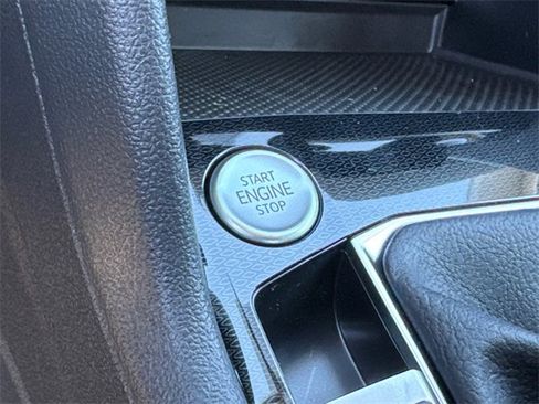 New 2025 Volkswagen Taos S image 40