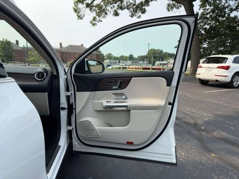 Certified 2023 Mercedes-Benz GLA 250 4MATIC image 26