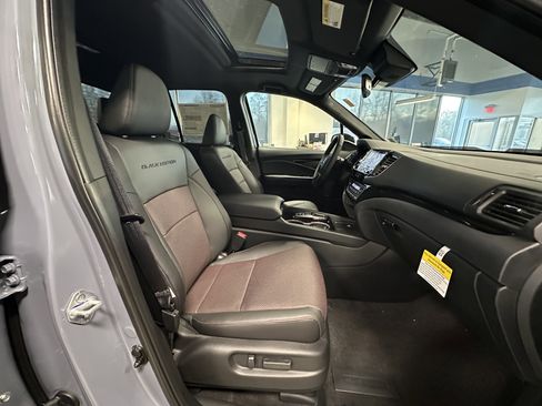 New 2026 Honda Ridgeline Black Edition image 24