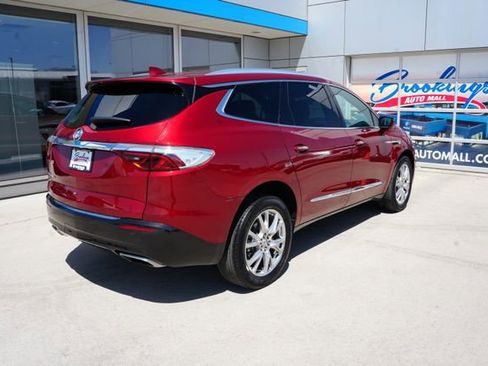 Used 2024 Buick Enclave Premium AWD/4WD image 39