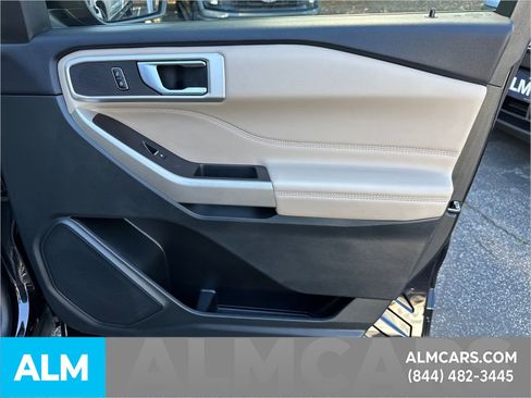 Used 2023 Ford Explorer XLT w/ Equipment Group 202A image 17