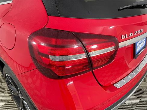 Used 2019 Mercedes-Benz GLA 250 GLA 250 image 18