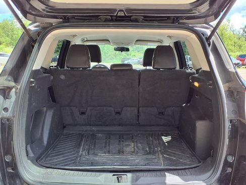 Used 2015 Ford Escape SE w/ Equipment Group 201A AWD/4WD image 9