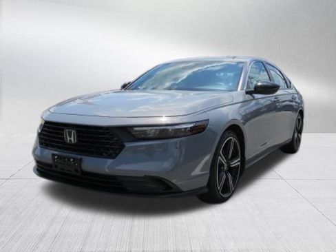 Used 2024 Honda Accord Sport image 8
