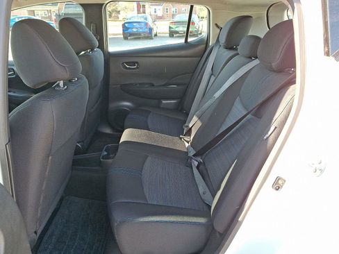 Used 2023 Nissan Leaf S image 10