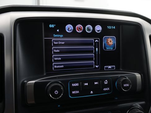 Used 2018 GMC Sierra 2500 SLE w/ HD SLE Preferred Plus Package AWD/4WD image 49