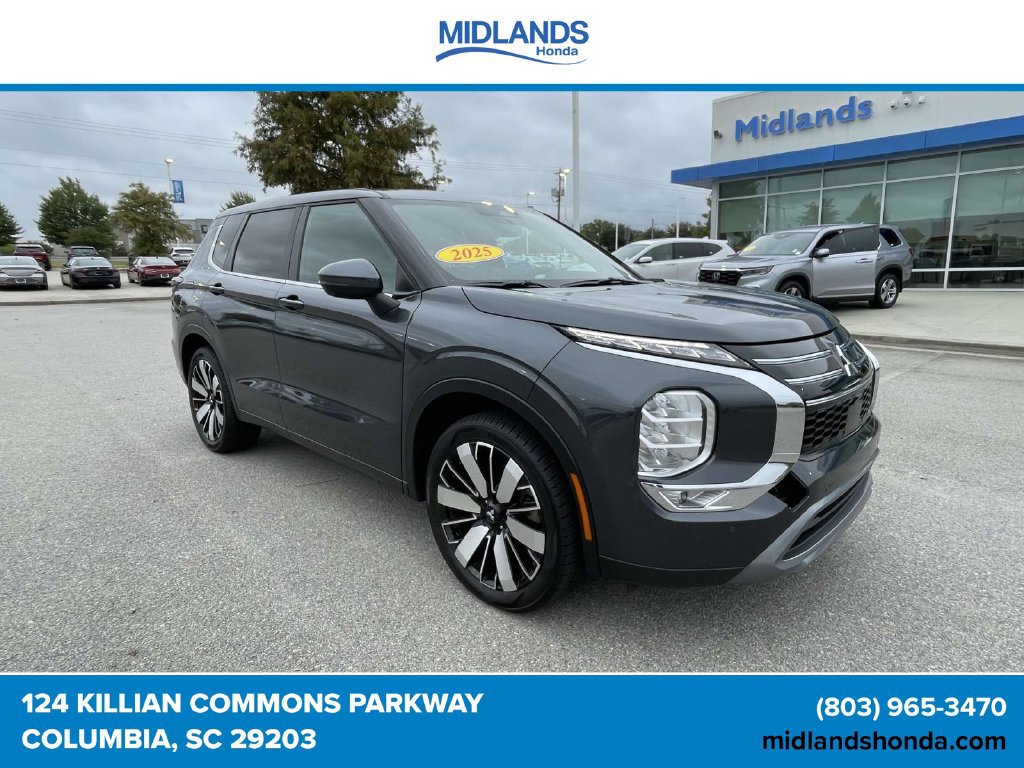 Used 2025 Mitsubishi Outlander SE FWD 360° Tour