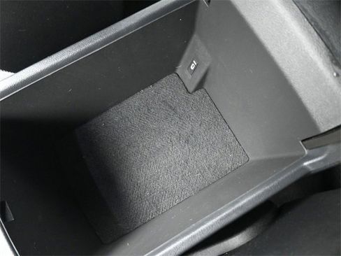 Used 2022 Volkswagen Atlas SE image 19