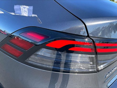 Used 2025 Honda Accord LX image 28