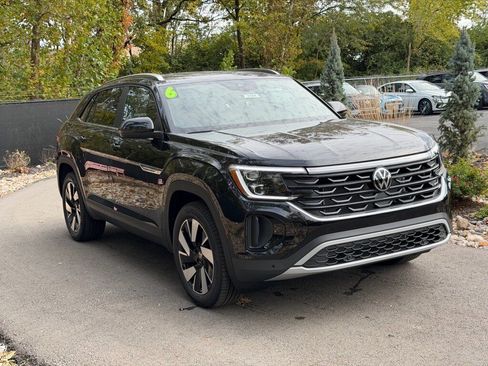 New 2026 Volkswagen Atlas Cross Sport SE AWD/4WD image 7