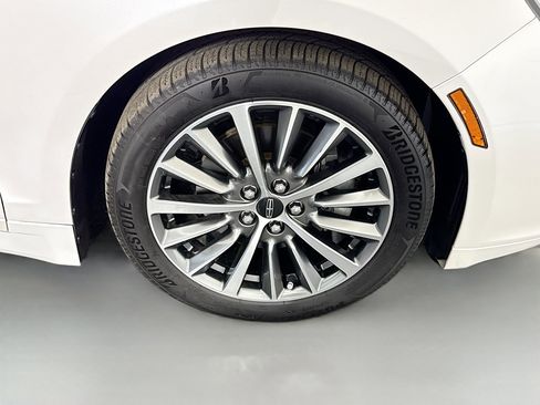 Used 2019 Lincoln MKZ Reserve image 32