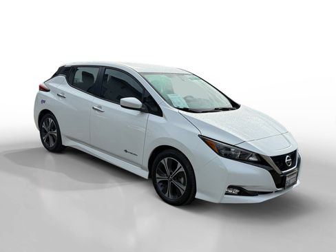 Used 2019 Nissan Leaf SV w/ SV All Weather Package image 7