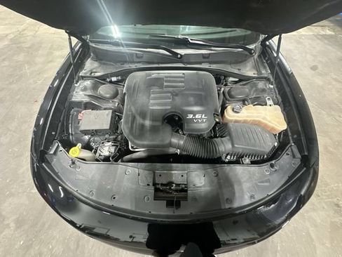 Used 2021 Dodge Charger SXT w/ Leather Interior Group RWD image 22