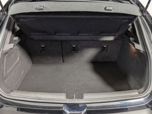 Used 2018 Chevrolet Cruze Premier FWD image 44