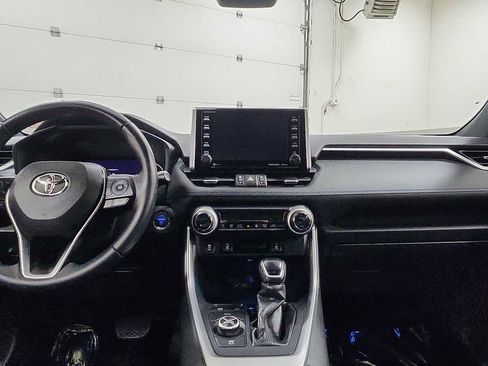 Certified 2020 Toyota RAV4 XSE w/ XSE Grade Weather Package image 27