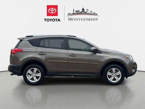 Used 2013 Toyota RAV4 XLE FWD image 2