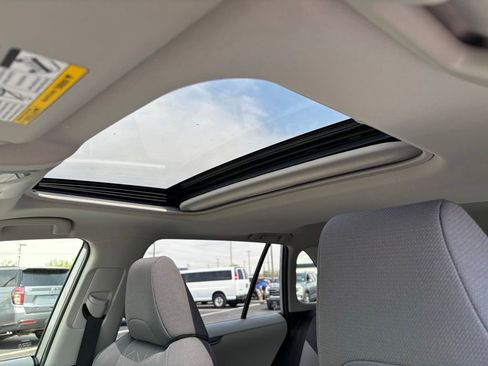 Used 2019 Toyota RAV4 XLE w/ Convenience Package AWD/4WD image 17