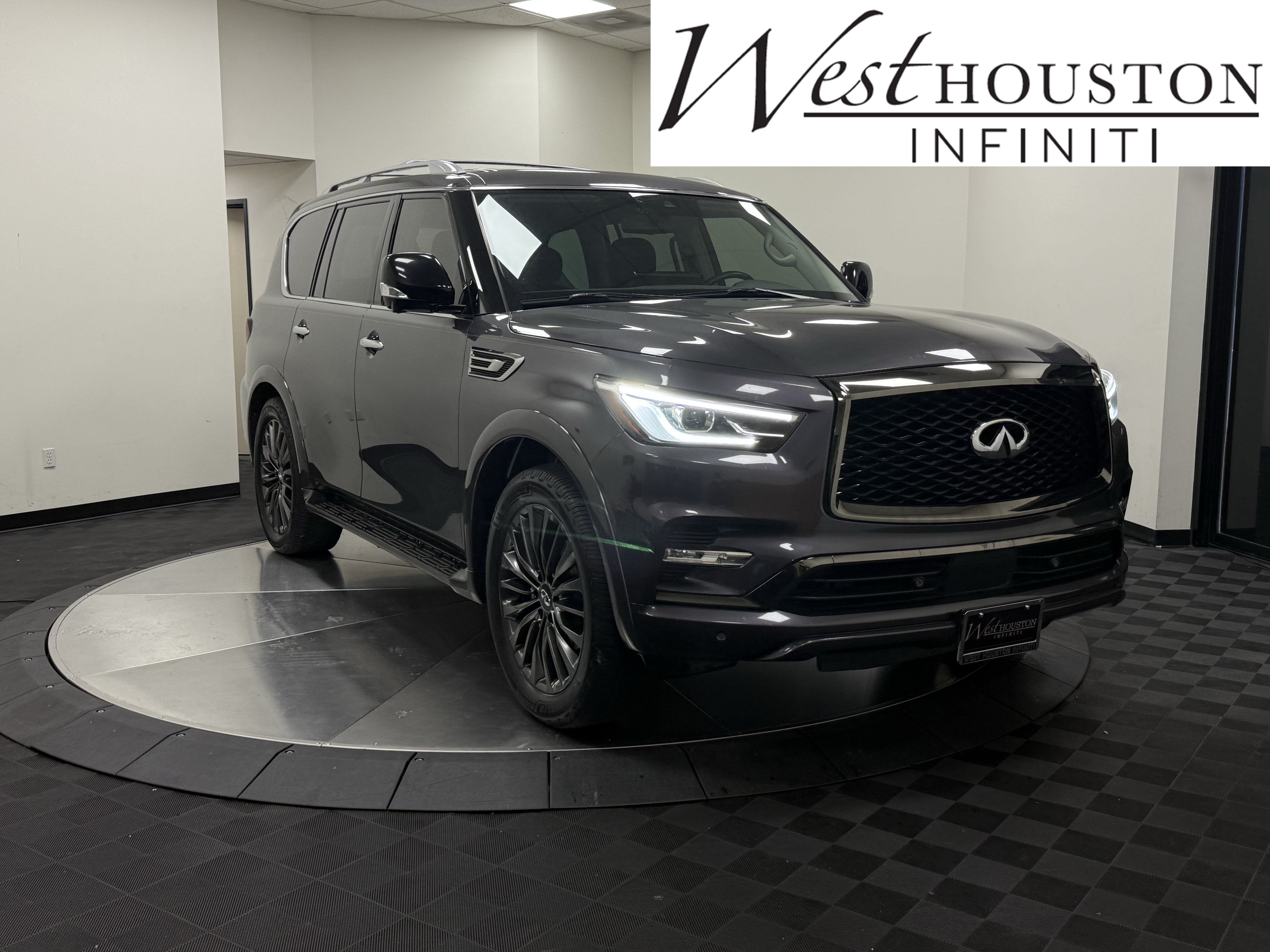 Used 2022 INFINITI QX80 Premium Select w/ All-Season Package RWD image 1