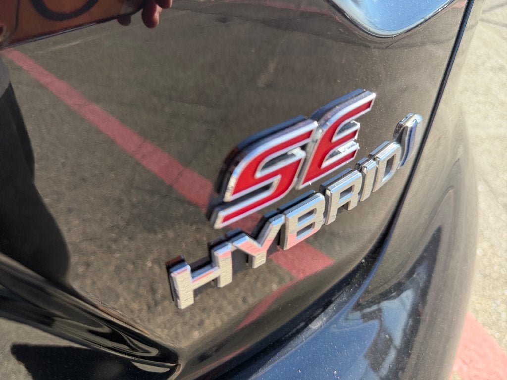 Used 2024 Toyota Corolla SE AWD/4WD image 34