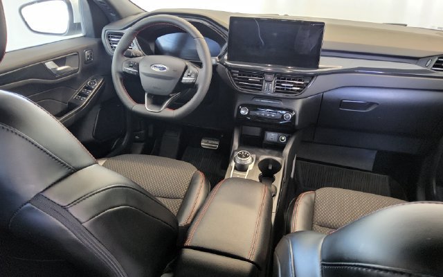 Used 2024 Ford Escape ST-Line Select w/ Tech Pack #2 AWD/4WD image 16