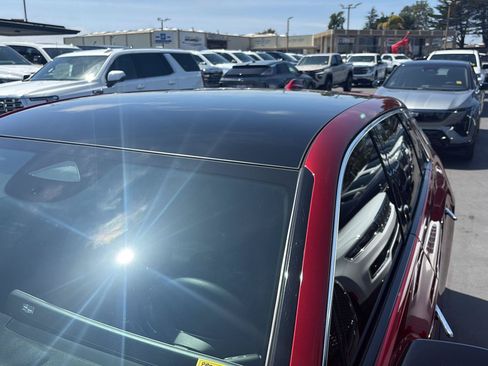 Used 2024 Cadillac Lyriq Luxury RWD image 25
