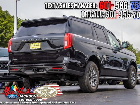 New 2026 Ford Expedition Active RWD image 35