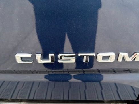 Used 2021 Chevrolet Silverado 2500 Custom w/ Custom Value Package AWD/4WD image 5