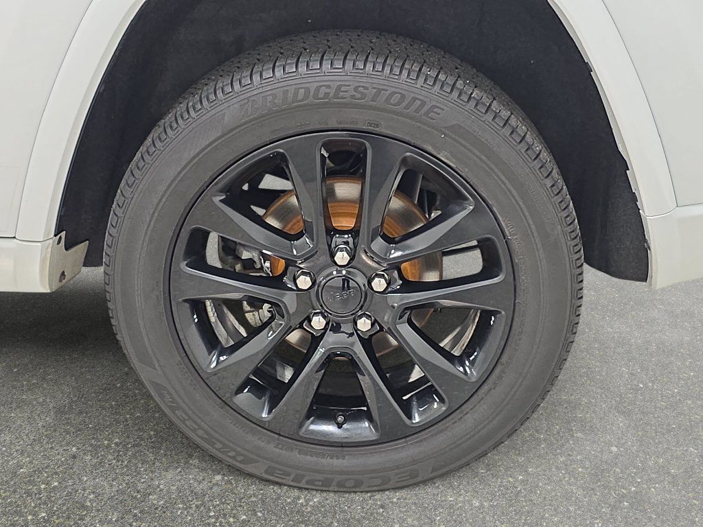 Used 2018 Jeep Grand Cherokee Altitude AWD/4WD image 31