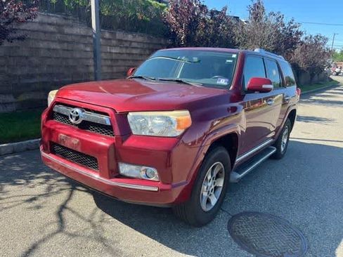 Used 2011 Toyota 4Runner SR5 w/ Premium Pkg w/Leather AWD/4WD image 1
