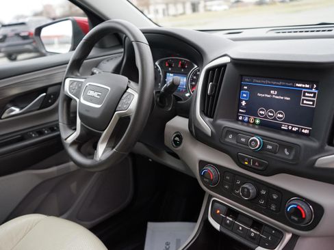 Used 2022 GMC Terrain SLE w/ Driver Convenience Package image 26