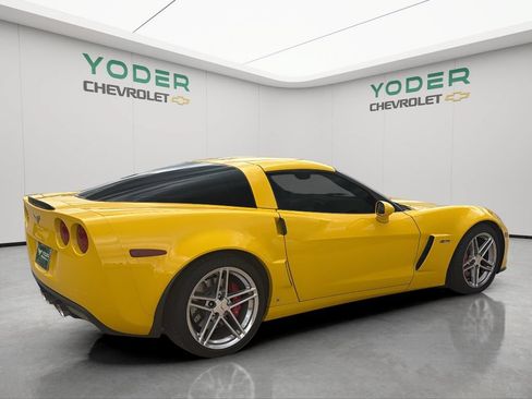 Used 2007 Chevrolet Corvette Z06 w/ Preferred Equipment Group RWD image 5