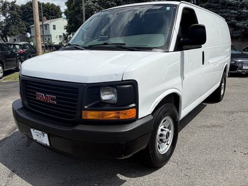 Used 2015 GMC Savana 2500 RWD image 2