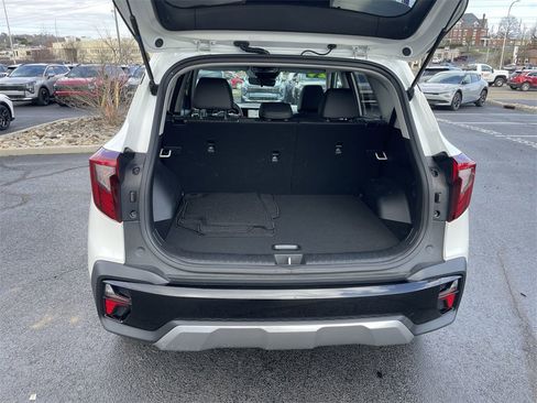 Certified 2024 Kia Seltos EX image 37
