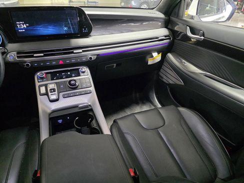 Used 2024 Hyundai Palisade Calligraphy image 13