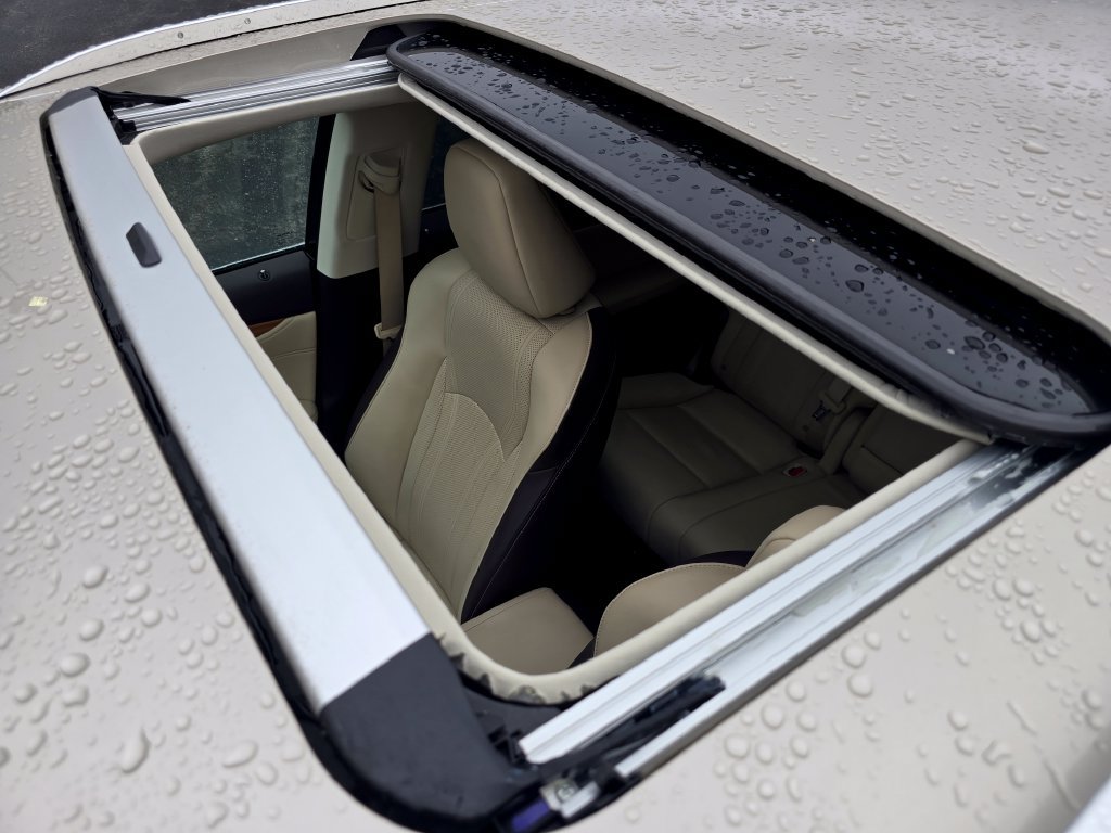 Used 2017 Lexus RX 350 AWD w/ Premium Package image 3