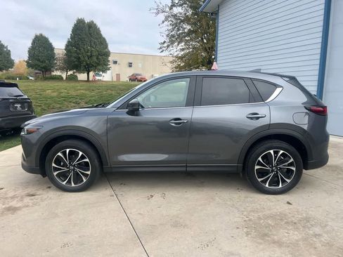 Used 2023 MAZDA CX-5 AWD 2.5 S w/ Premium Package image 3