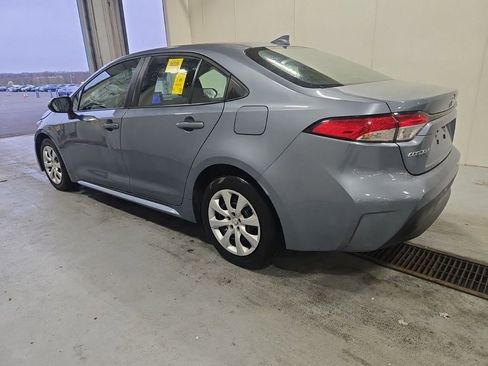 Used 2023 Toyota Corolla LE image 4