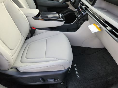 New 2026 Hyundai Tucson Limited AWD/4WD image 16