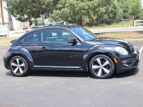 Used 2013 Volkswagen Beetle 2.0T FWD image 2