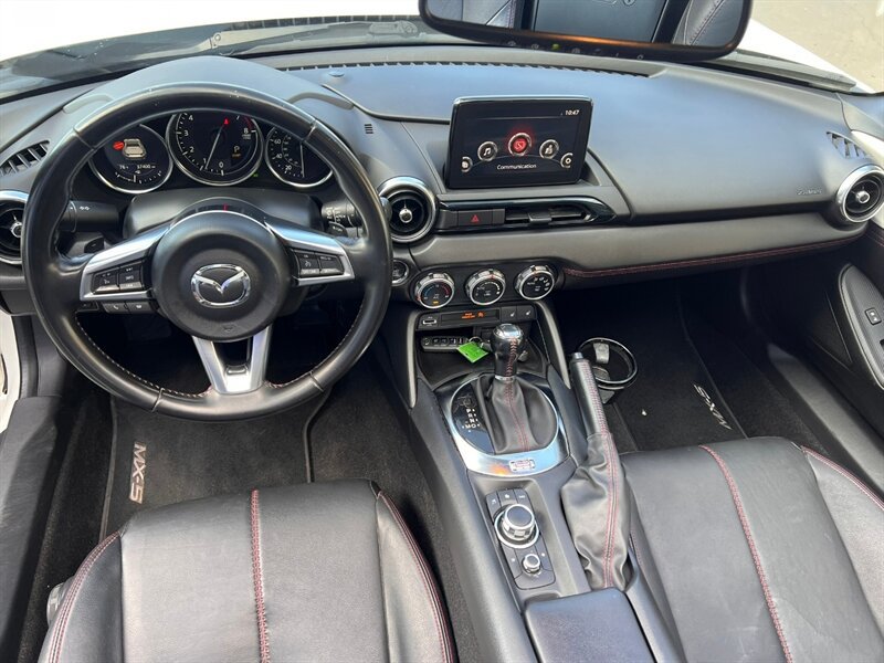 Used 2018 MAZDA MX-5 Miata RF Grand Touring RWD image 18